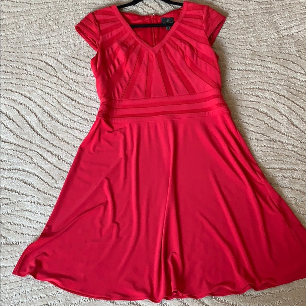 Women’s dress
